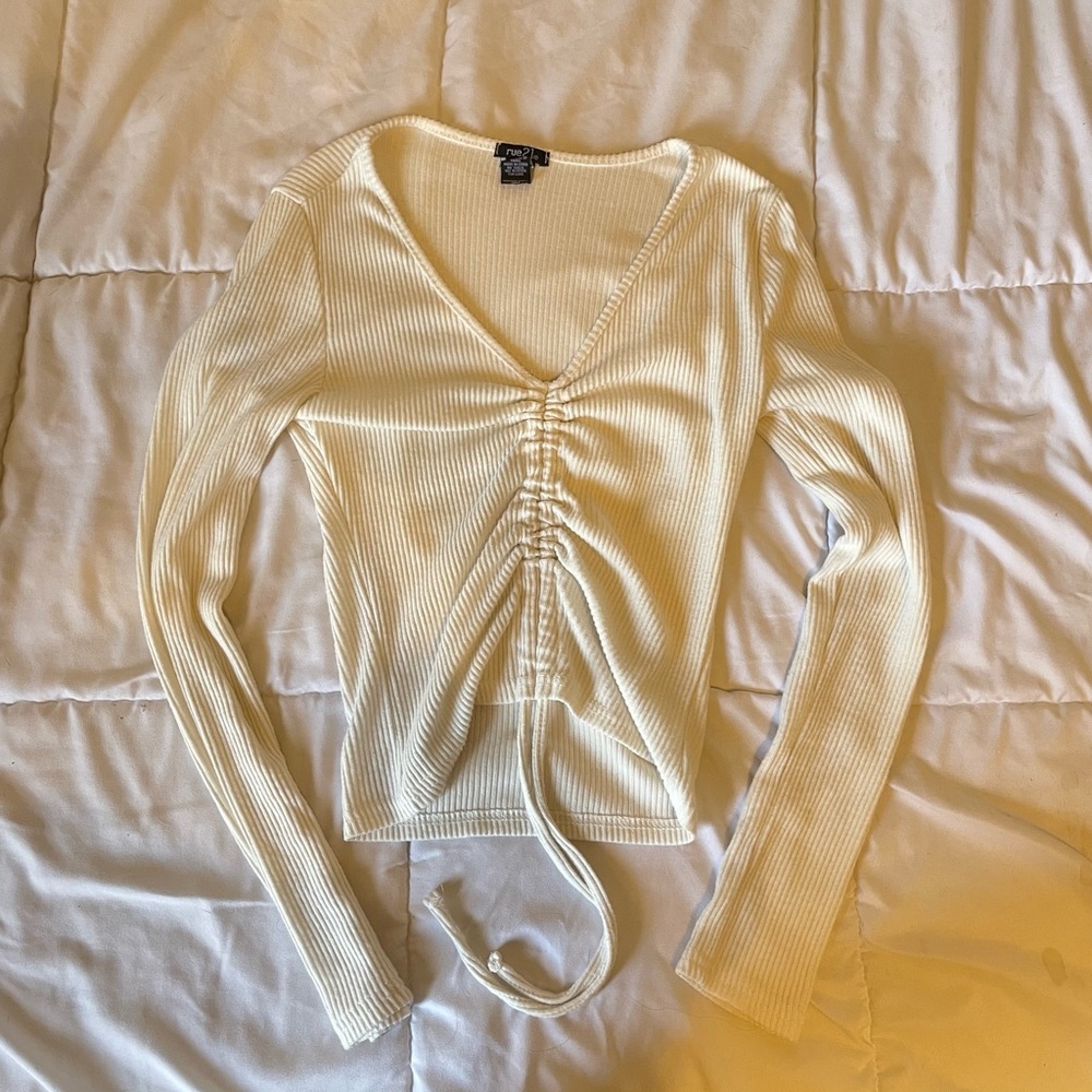 rue21 cinched white top.